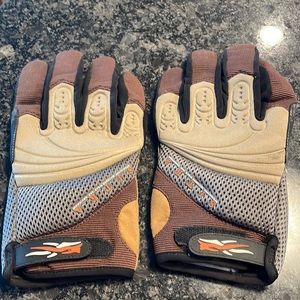 Sitka gloves